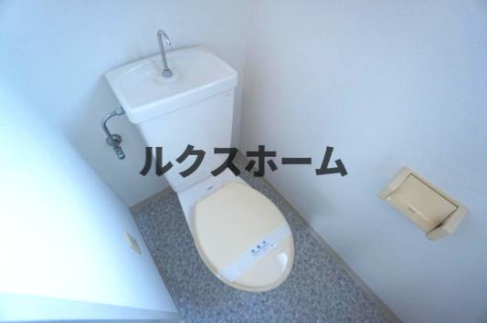 グランディール茨木のトイレ|ゆったりとした空間のトイレです