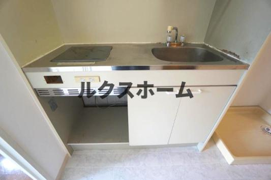 グランディール茨木のキッチン|コンパクトなキッチンで掃除もラクラク