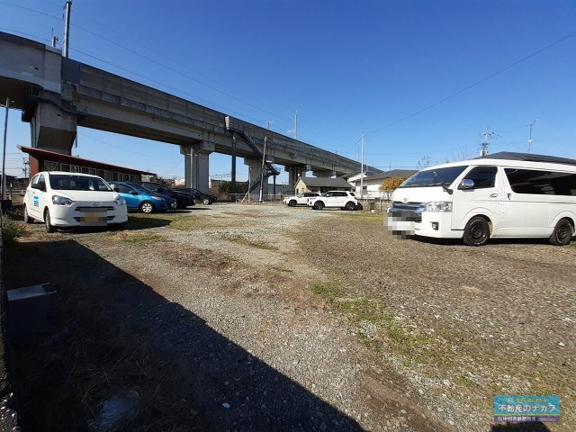 新松原パーキングの外観