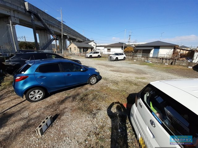 新松原パーキングの駐車場