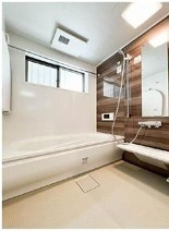 ◆価格改定◆室内リフォーム済み◆汲沢町 中古戸建 3980万円の浴室