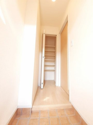 【玄関】 | ラ・ドゥサーⅠ | 玄関です