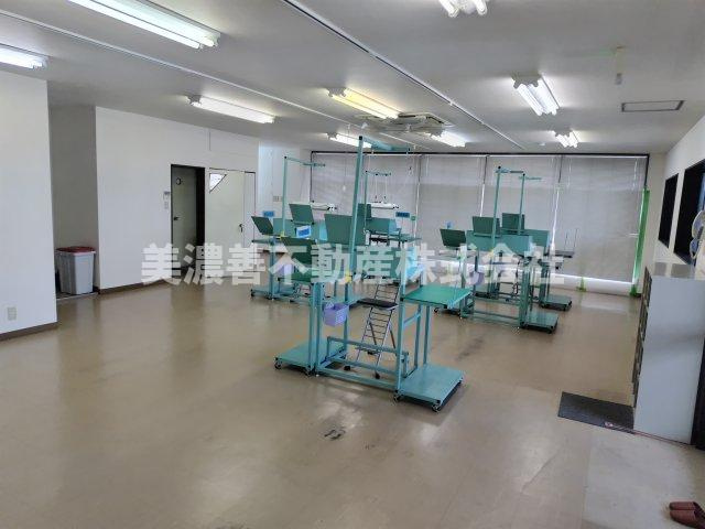 ６５１５２　岐阜市白菊町事業用の内装