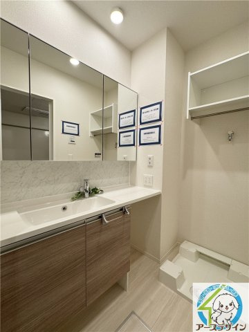 ソリッソ大久保西嶋の洗面所|※類似部屋