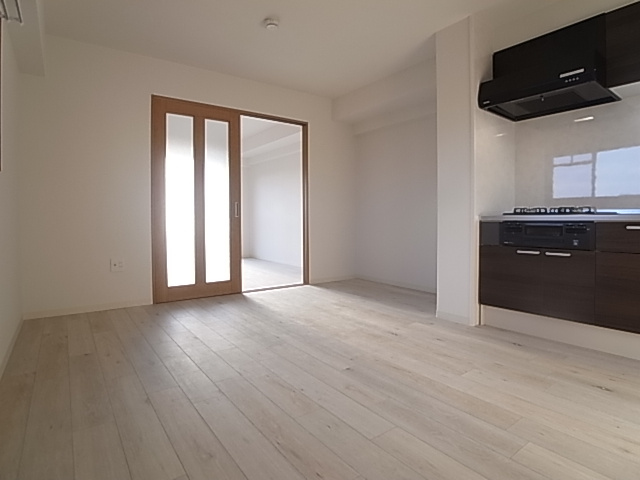 神戸市長田区若松町１１丁目の賃貸マンションの居間・リビング|リビング