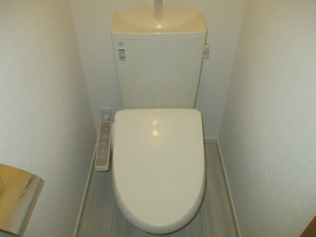 元八事２丁目貸家のトイレ