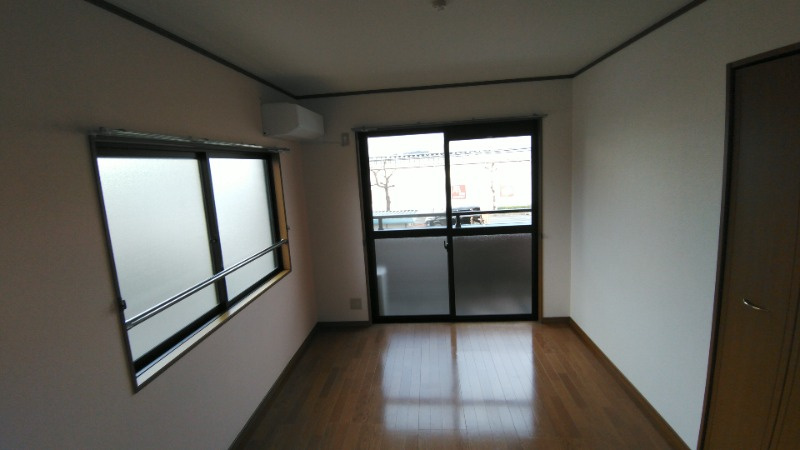 インペリアルコート細江の居間・リビング