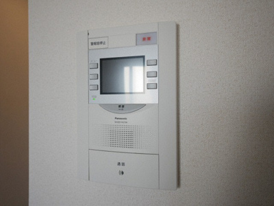 【セキュリティ】 | プレサンス京町堀 | モニター付きインターフォンです