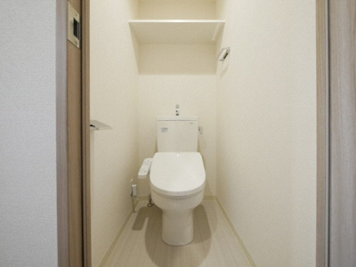 【トイレ】 | プレサンス京町堀 | 清潔感のあるトイレです