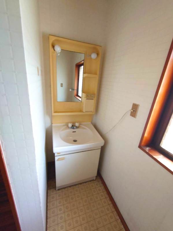 【中古住宅】ふじみ野市大井の独立洗面台