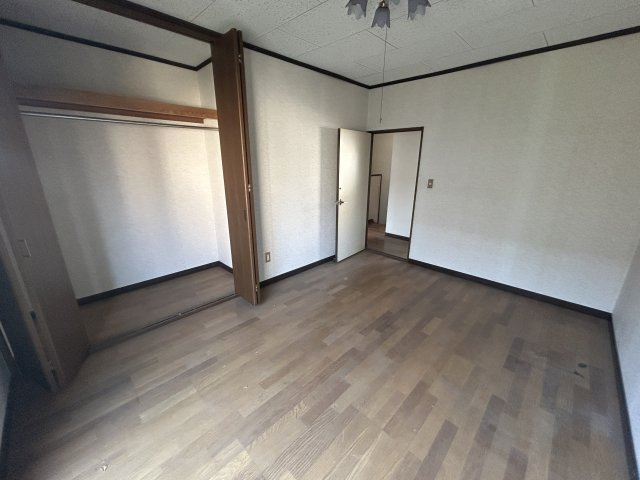 比企郡嵐山町大字志賀316-47 中古戸建の洋室|２階中央６帖洋室