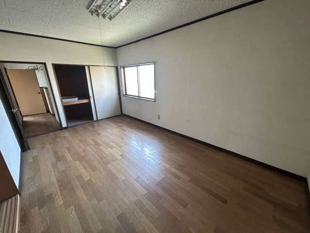 比企郡嵐山町大字志賀316-47 中古戸建の洋室|２階7.5帖洋室