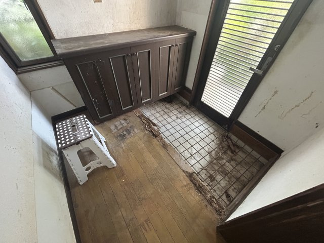 比企郡嵐山町大字志賀316-47 中古戸建の玄関