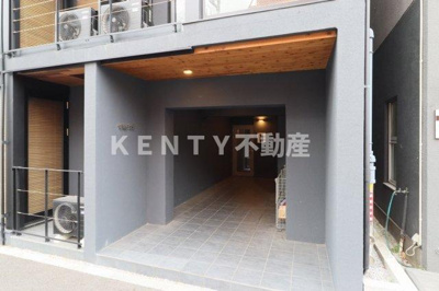 【エントランス】 | ｔｒｉａｓ１２９ | エントランスです