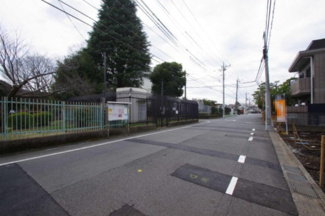 【前面道路含む現地写真】 | 【仲介手数料無料！！】日野市多摩平６丁目　新築戸建て（全4棟）No.1号棟　4390万円