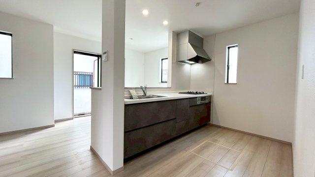 裾野市平松508番　新築戸建　全１棟　１号棟のキッチン