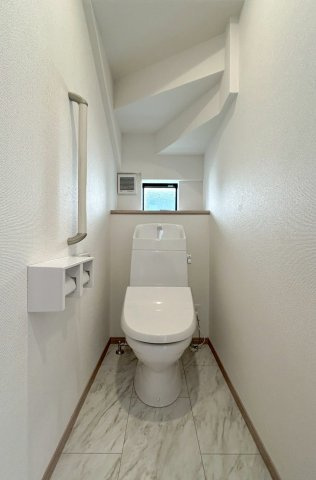 裾野市平松508番　新築戸建　全１棟　１号棟のトイレ