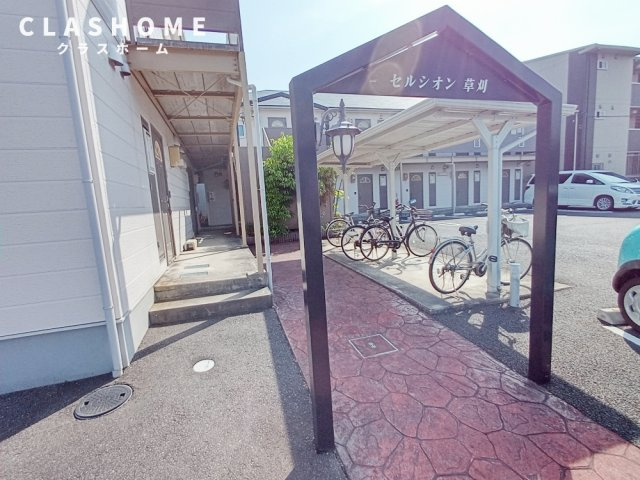 セルシオン草刈　　刈谷市近郊の賃貸はクラスホーム刈谷店のエントランス