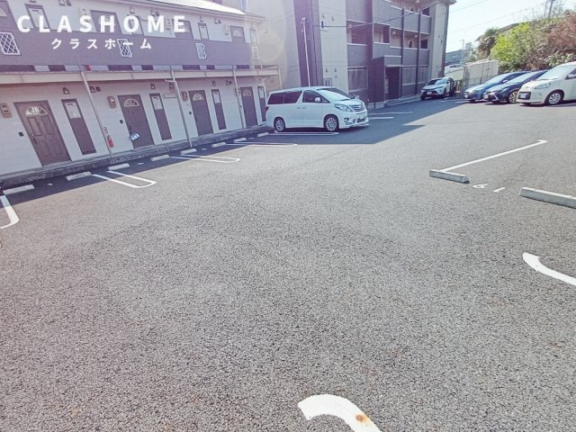 セルシオン草刈　　刈谷市近郊の賃貸はクラスホーム刈谷店の駐車場