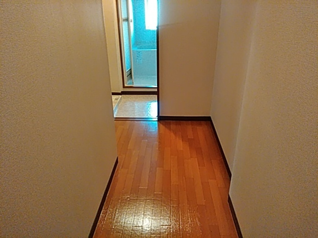 【内装】 | スプレンダー | 廊下