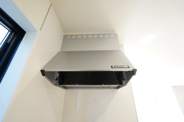 リーブルガーデン常滑市新浜町3丁目第3　1号棟の設備|ママに嬉しいお手入れ楽々のレンジフード！！