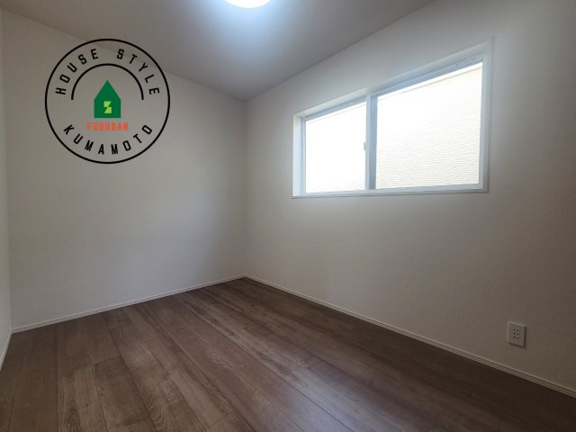 宇土市境目町第1-5棟（4号棟）の子供部屋|穏やかな光が差し込む室内には、穏やかな時間が流れます。