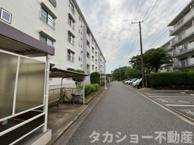 【駐車場】 | 高洲三丁目住宅 | カースペースがあります