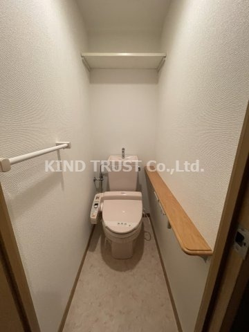 メゾンフジオ紅梅町のトイレ|清潔感のあるトイレです