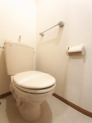 【トイレ】 | エスポワールシティＢ | シンプルで使いやすいトイレです