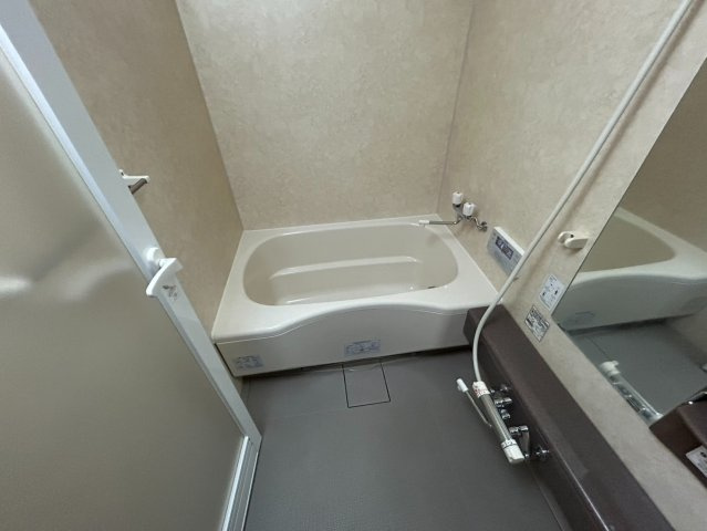 カトオテヨセビルの浴室