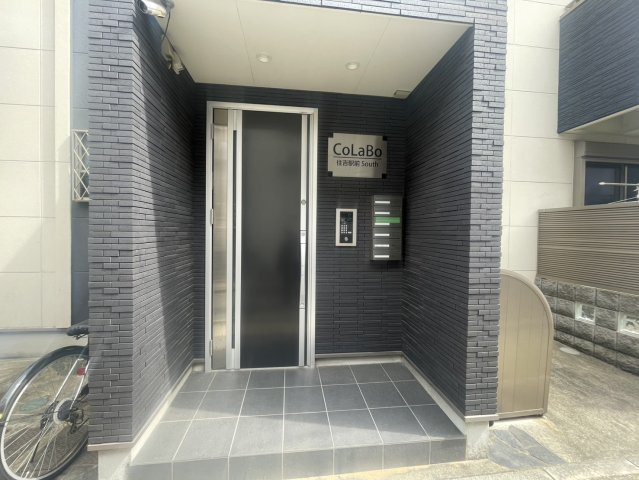 CoLaBo住吉駅前Southのエントランス|清潔なエントランスです