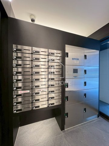 BRAVE常盤町のエントランス