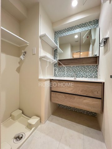 BRAVE常盤町の洗面所