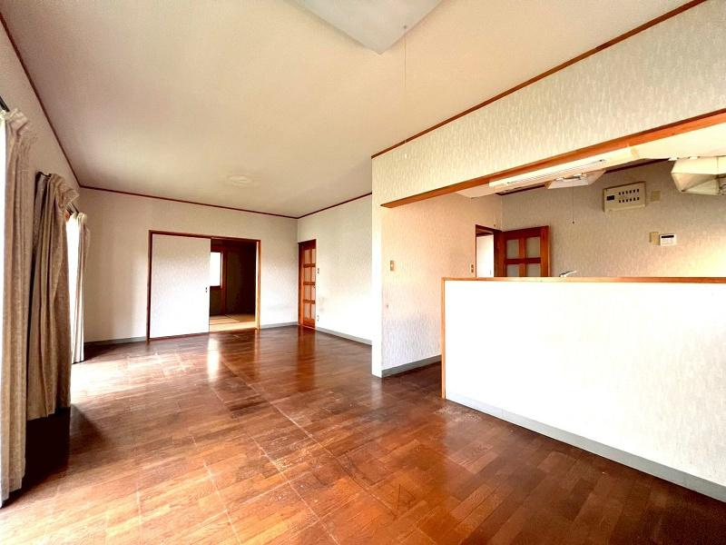 高知市横浜新町3丁目　中古戸建ての居間・リビング|１F：17LDK