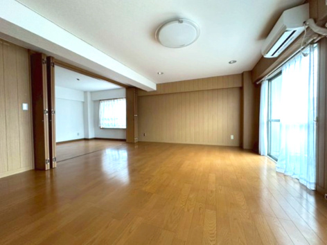 【居間・リビング】