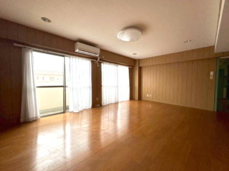 【居間・リビング】