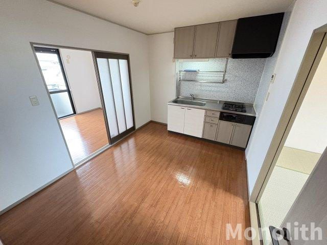 フォーエバーハイツの居間・リビング