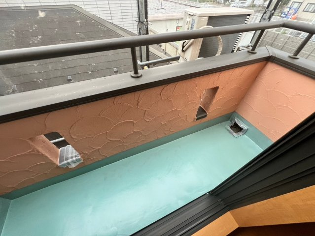 松戸市西馬橋広手町の一棟アパートのバルコニー