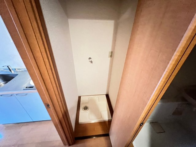 松戸市西馬橋広手町の一棟アパートのランドリースペース
