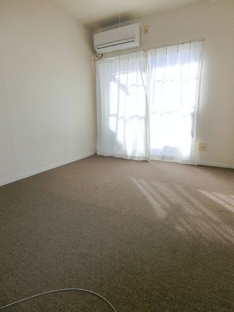 シャルマン本町の居間・リビング