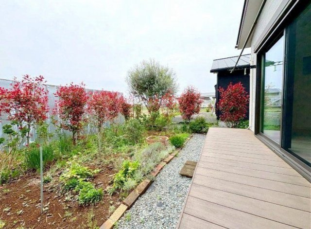【成約御礼】小田原市高田　築浅平屋戸建 家庭菜園の出来る庭付きの外観