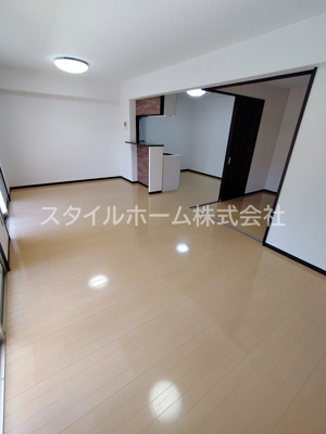 【居間・リビング】 | エムロード | イメージ写真です。