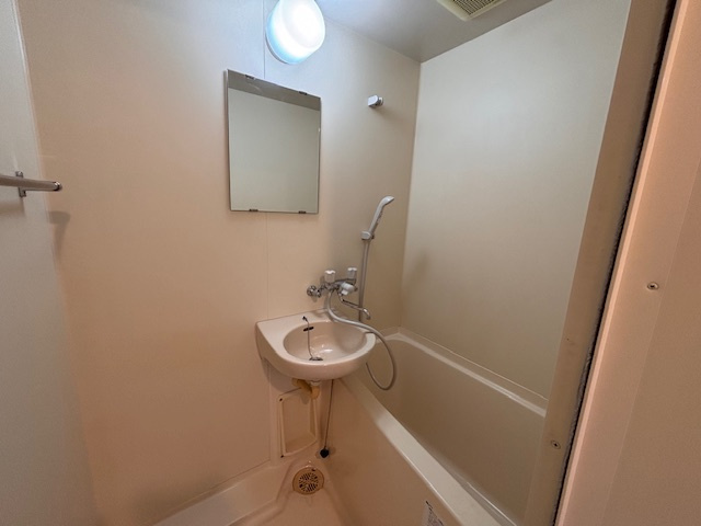 エスティライフ武庫之荘の浴室