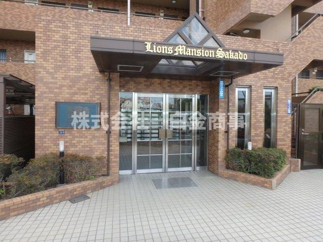 ライオンズマンション坂戸　の玄関