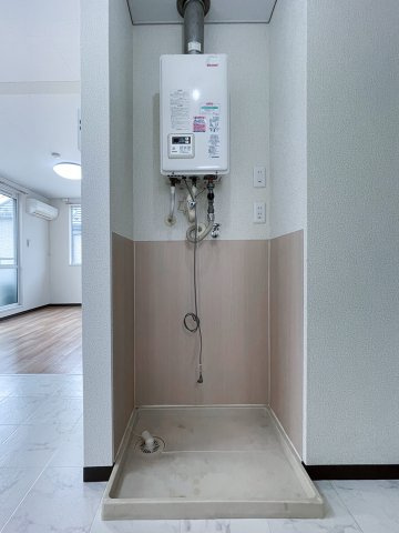 高稲荷ハイツの玄関