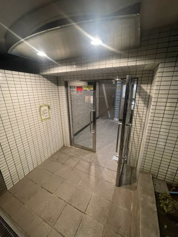 セザール中野のロビー