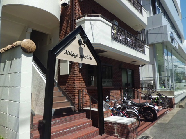 御影サンシャインのエントランス|建物の内部です