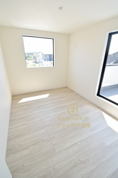 Terrace　水戸市河和田　1期 　2の洋室|採光バッチリ・通風良好です。
たっぷり差し込む陽光がお部屋を明るく照らします！