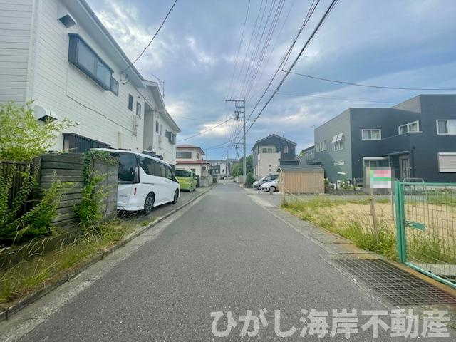 平塚市万田2丁目　売地　の前面道路含む現地写真|現地外観