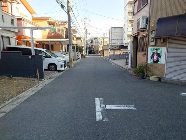 守口市南寺方東通3丁目の前面道路含む現地写真